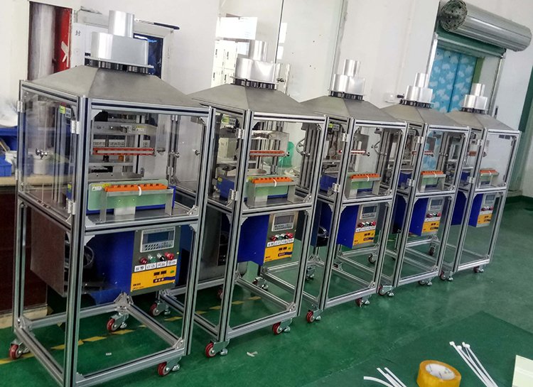 vertical flipping soldering machine