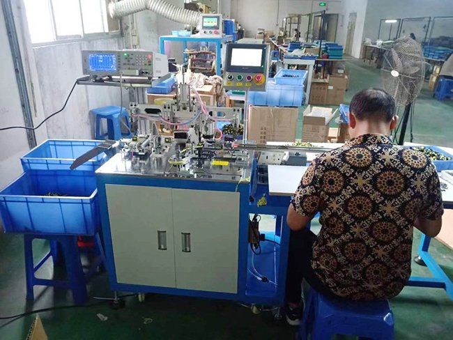 Transformer core assembly machine
